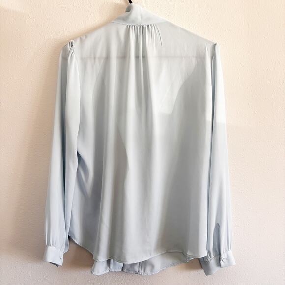 J.Crew 365 Women 8 Blue Tie Neck Blouse V-Neck Pleated Button Front Lightweight - Picture 2 of 9